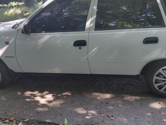 Белый ВАЗ Другая, объемом двигателя 1.6 л и пробегом 97 тыс. км за 2200 $, фото 3 на Automoto.ua