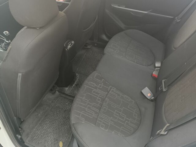 Белый ВАЗ Другая, объемом двигателя 1.6 л и пробегом 208 тыс. км за 6500 $, фото 7 на Automoto.ua