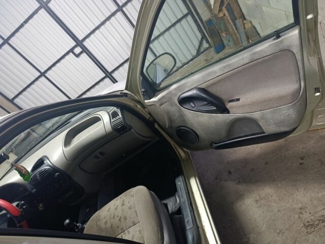 Бежевий ВАЗ Інша, об'ємом двигуна 1.6 л та пробігом 463 тис. км за 1100 $, фото 7 на Automoto.ua