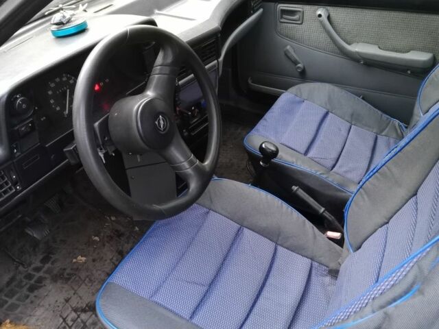 Черный ВАЗ Другая, объемом двигателя 1.3 л и пробегом 647 тыс. км за 951 $, фото 4 на Automoto.ua