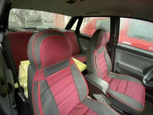 Черный ВАЗ Другая, объемом двигателя 1.6 л и пробегом 85 тыс. км за 2400 $, фото 3 на Automoto.ua