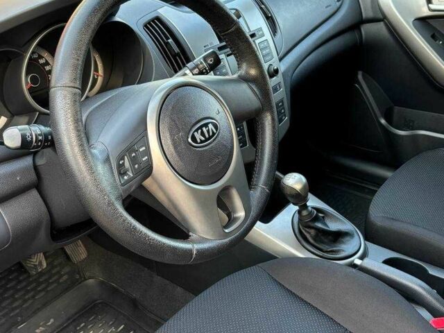 Черный ВАЗ Другая, объемом двигателя 1.6 л и пробегом 82 тыс. км за 9000 $, фото 6 на Automoto.ua