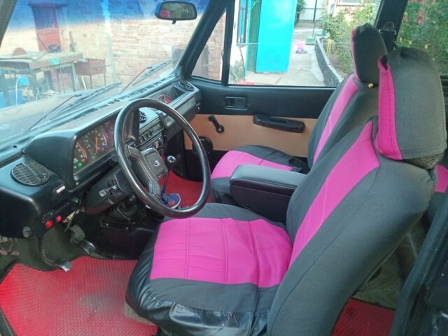 Черный ВАЗ Другая, объемом двигателя 1.4 л и пробегом 74 тыс. км за 2000 $, фото 3 на Automoto.ua