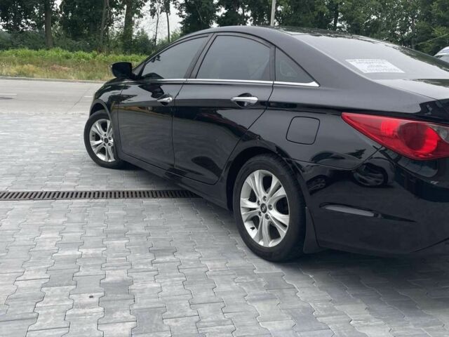 Черный ВАЗ Другая, объемом двигателя 2.4 л и пробегом 176 тыс. км за 8700 $, фото 1 на Automoto.ua