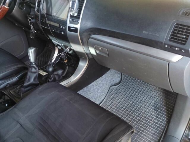 Чорний ВАЗ Інша, об'ємом двигуна 2.7 л та пробігом 295 тис. км за 11900 $, фото 1 на Automoto.ua