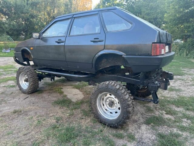 Черный ВАЗ Другая, объемом двигателя 0 л и пробегом 200 тыс. км за 2400 $, фото 4 на Automoto.ua