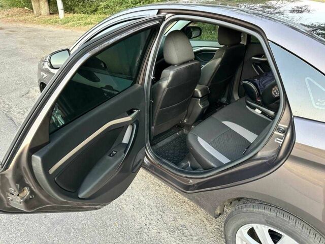 Коричневый ВАЗ Другая, объемом двигателя 1.6 л и пробегом 131 тыс. км за 7500 $, фото 6 на Automoto.ua