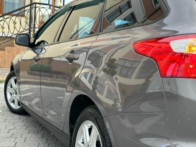 Коричневый ВАЗ Другая, объемом двигателя 1.6 л и пробегом 240 тыс. км за 8000 $, фото 6 на Automoto.ua