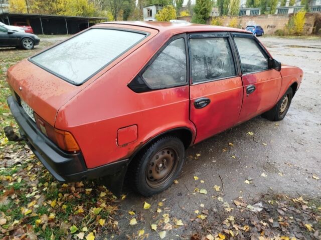 Красный ВАЗ Другая, объемом двигателя 1.5 л и пробегом 400 тыс. км за 357 $, фото 7 на Automoto.ua