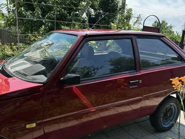 Красный ВАЗ Другая, объемом двигателя 1.1 л и пробегом 145 тыс. км за 750 $, фото 1 на Automoto.ua