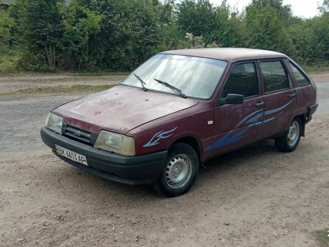 Красный ВАЗ Другая, объемом двигателя 1.6 л и пробегом 330 тыс. км за 236 $, фото 2 на Automoto.ua