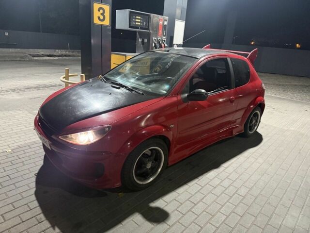 Красный ВАЗ Другая, объемом двигателя 2 л и пробегом 210 тыс. км за 3100 $, фото 3 на Automoto.ua