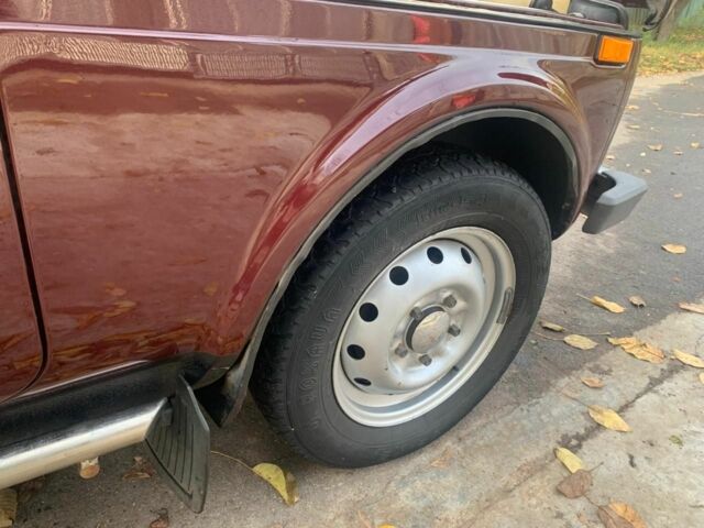 Красный ВАЗ Другая, объемом двигателя 1.7 л и пробегом 142 тыс. км за 5239 $, фото 17 на Automoto.ua