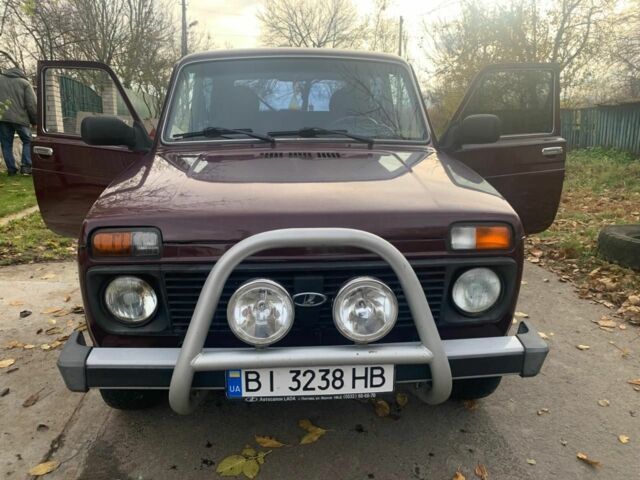 Красный ВАЗ Другая, объемом двигателя 1.7 л и пробегом 142 тыс. км за 5239 $, фото 1 на Automoto.ua