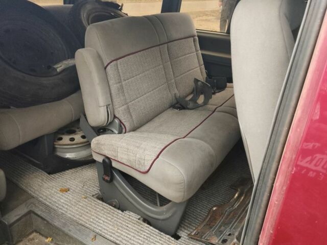 Красный ВАЗ Другая, объемом двигателя 0 л и пробегом 200 тыс. км за 1075 $, фото 3 на Automoto.ua