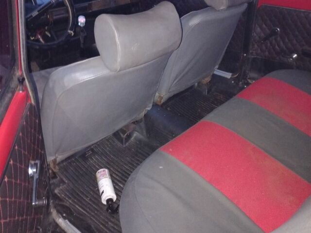 Червоний ВАЗ Інша, об'ємом двигуна 1.3 л та пробігом 111 тис. км за 392 $, фото 4 на Automoto.ua