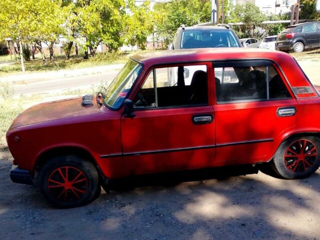 Красный ВАЗ Другая, объемом двигателя 1.3 л и пробегом 120 тыс. км за 549 $, фото 2 на Automoto.ua