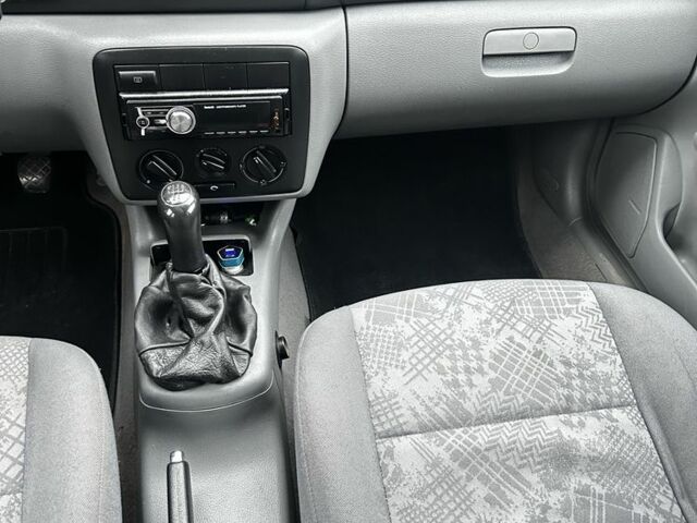 Червоний ВАЗ Інша, об'ємом двигуна 1.6 л та пробігом 209 тис. км за 3800 $, фото 2 на Automoto.ua