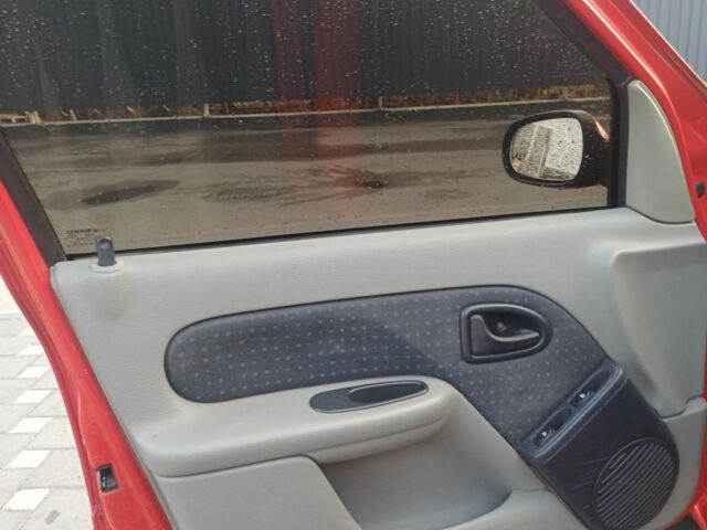 Красный ВАЗ Другая, объемом двигателя 1.4 л и пробегом 262 тыс. км за 3800 $, фото 9 на Automoto.ua