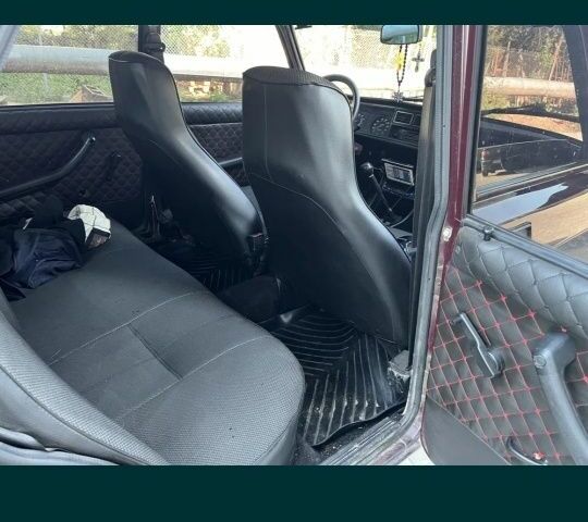 Красный ВАЗ Другая, объемом двигателя 1.5 л и пробегом 44 тыс. км за 2000 $, фото 4 на Automoto.ua