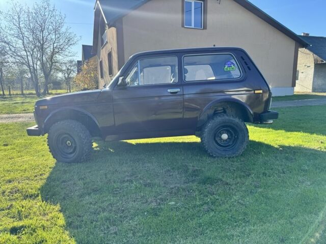 Червоний ВАЗ Інша, об'ємом двигуна 1.6 л та пробігом 180 тис. км за 2000 $, фото 2 на Automoto.ua