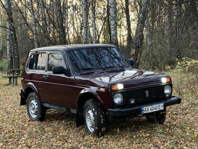 Красный ВАЗ Другая, объемом двигателя 1.6 л и пробегом 250 тыс. км за 2300 $, фото 3 на Automoto.ua