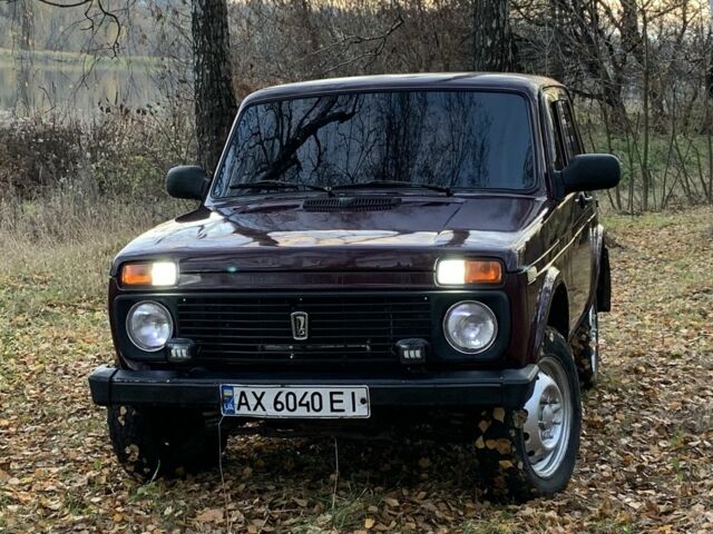 Красный ВАЗ Другая, объемом двигателя 1.6 л и пробегом 250 тыс. км за 2300 $, фото 12 на Automoto.ua