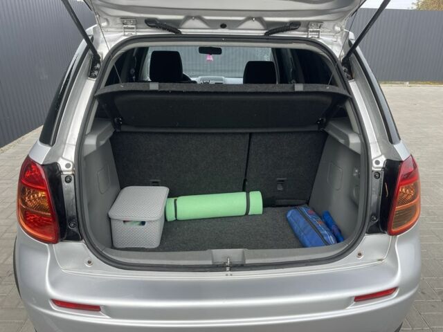 Серый ВАЗ Другая, объемом двигателя 1.6 л и пробегом 245 тыс. км за 9000 $, фото 3 на Automoto.ua