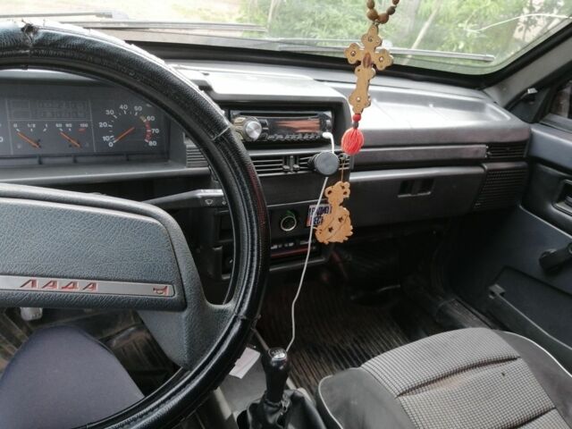 Серый ВАЗ Другая, объемом двигателя 1.5 л и пробегом 242 тыс. км за 1000 $, фото 6 на Automoto.ua