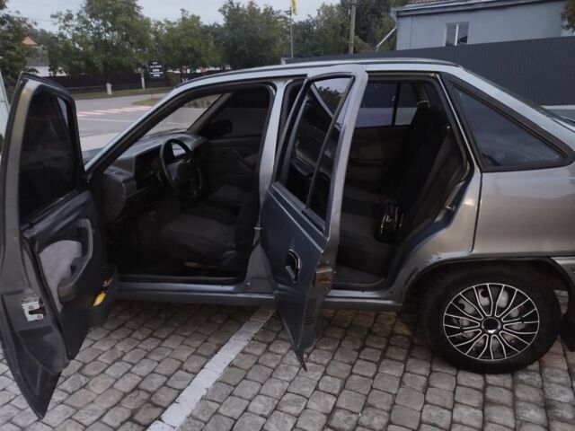 Серый ВАЗ Другая, объемом двигателя 1.5 л и пробегом 260 тыс. км за 1750 $, фото 7 на Automoto.ua