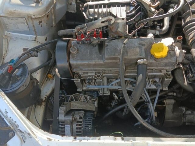 ВАЗ Другая 2007 в Борисполе на Automoto.ua Серый ВАЗ Другая, объемом двигателя 1.5 л и пробегом 100 тыс. км за 1000 $, фото 4 на Automoto.ua