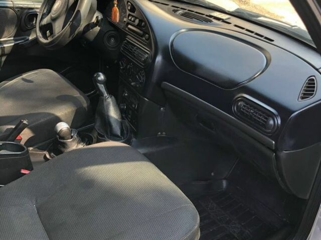 Сірий ВАЗ Інша, об'ємом двигуна 1.7 л та пробігом 250 тис. км за 4500 $, фото 2 на Automoto.ua