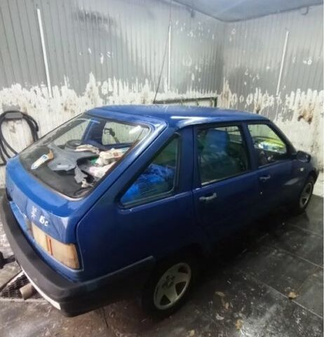 Синій ВАЗ Інша, об'ємом двигуна 1.6 л та пробігом 300 тис. км за 828 $, фото 3 на Automoto.ua