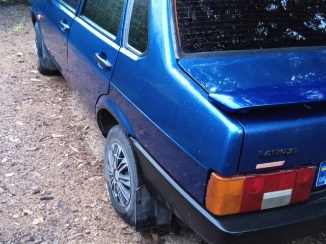 Синий ВАЗ Другая, объемом двигателя 1.5 л и пробегом 200 тыс. км за 2200 $, фото 3 на Automoto.ua