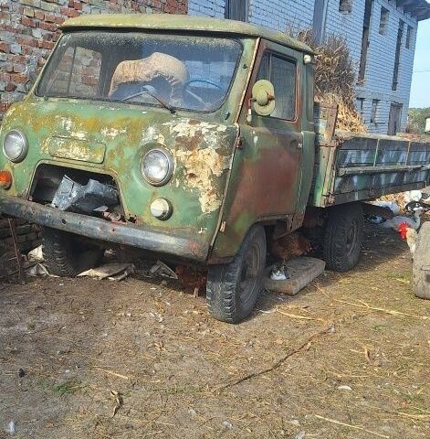 Зеленый ВАЗ Другая, объемом двигателя 2 л и пробегом 150 тыс. км за 550 $, фото 1 на Automoto.ua