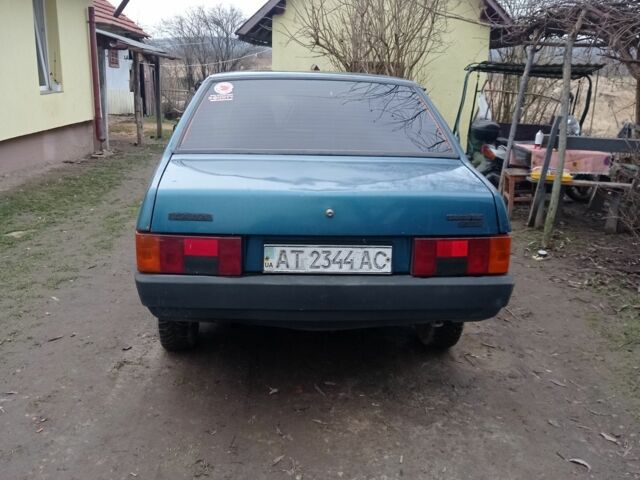 Зеленый ВАЗ Другая, объемом двигателя 5 л и пробегом 35 тыс. км за 850 $, фото 2 на Automoto.ua