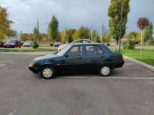 Зеленый ВАЗ Другая, объемом двигателя 1.2 л и пробегом 27 тыс. км за 2500 $, фото 3 на Automoto.ua