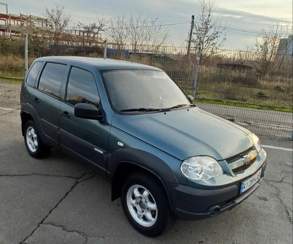 Зелений ВАЗ Інша, об'ємом двигуна 1.7 л та пробігом 140 тис. км за 6500 $, фото 1 на Automoto.ua