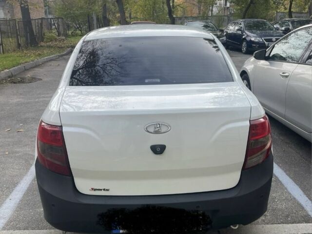 Белый ВАЗ Гранта, объемом двигателя 1.6 л и пробегом 111 тыс. км за 3000 $, фото 2 на Automoto.ua