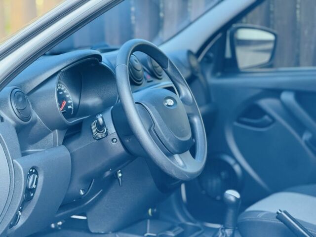 Белый ВАЗ Гранта, объемом двигателя 1.6 л и пробегом 70 тыс. км за 4199 $, фото 12 на Automoto.ua