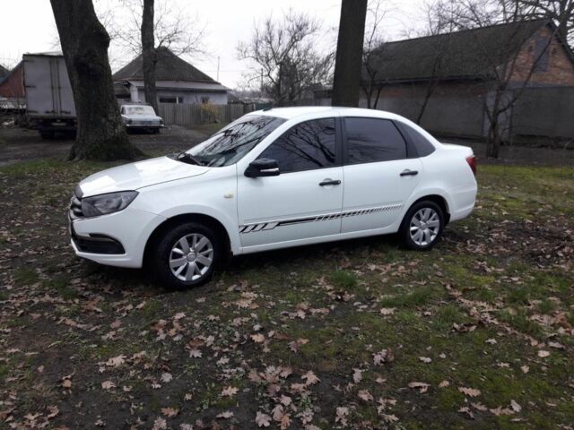 Белый ВАЗ Гранта, объемом двигателя 1.6 л и пробегом 202 тыс. км за 3650 $, фото 18 на Automoto.ua