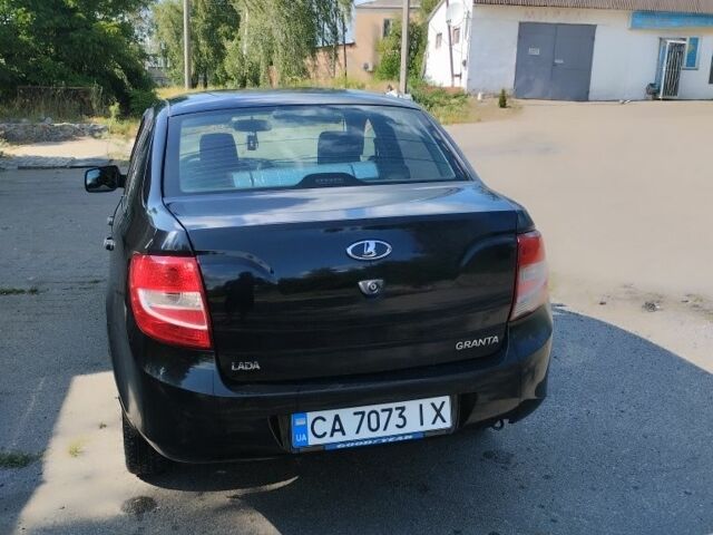Черный ВАЗ Гранта, объемом двигателя 1.6 л и пробегом 145 тыс. км за 3300 $, фото 4 на Automoto.ua