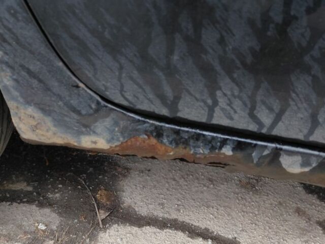 ВАЗ Гранта 2012 у Умани на Automoto.ua Чорний ВАЗ Гранта, об'ємом двигуна 1.5 л та пробігом 174 тис. км за 1800 $, фото 3 на Automoto.ua