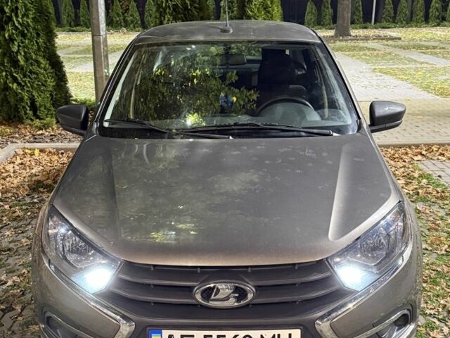 Коричневый ВАЗ Гранта, объемом двигателя 1.6 л и пробегом 32 тыс. км за 7100 $, фото 5 на Automoto.ua