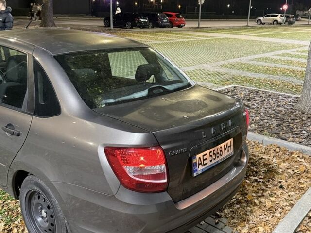 Коричневый ВАЗ Гранта, объемом двигателя 1.6 л и пробегом 32 тыс. км за 7100 $, фото 3 на Automoto.ua