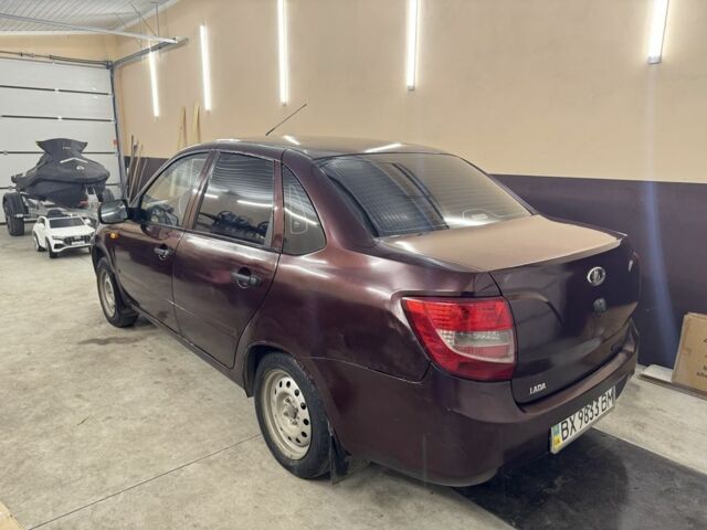 Червоний ВАЗ Гранта, об'ємом двигуна 0 л та пробігом 290 тис. км за 1700 $, фото 4 на Automoto.ua