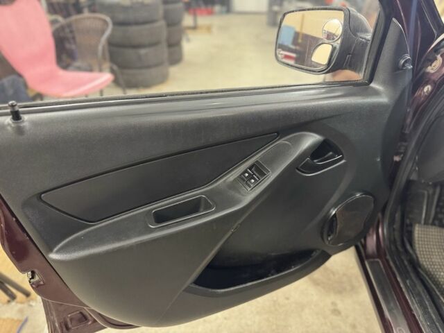 Червоний ВАЗ Гранта, об'ємом двигуна 0 л та пробігом 290 тис. км за 1700 $, фото 15 на Automoto.ua