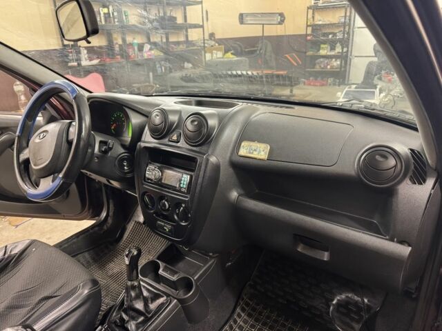 Червоний ВАЗ Гранта, об'ємом двигуна 0 л та пробігом 290 тис. км за 1700 $, фото 20 на Automoto.ua