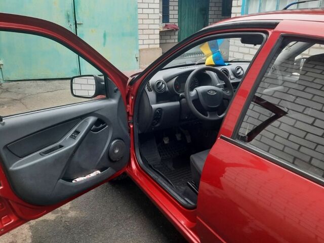 Червоний ВАЗ Гранта, об'ємом двигуна 0 л та пробігом 245 тис. км за 3100 $, фото 8 на Automoto.ua