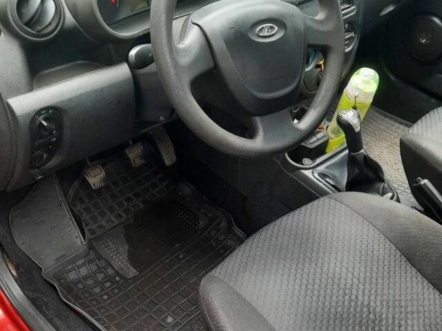 Червоний ВАЗ Гранта, об'ємом двигуна 0 л та пробігом 245 тис. км за 3100 $, фото 9 на Automoto.ua